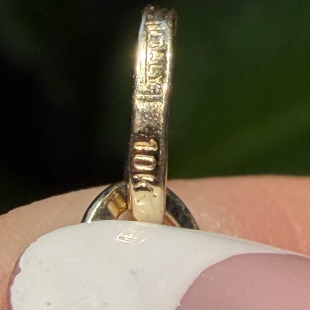10K Real Yellow Gold Scissors Pendant 1.25” - Picture 6 of 7